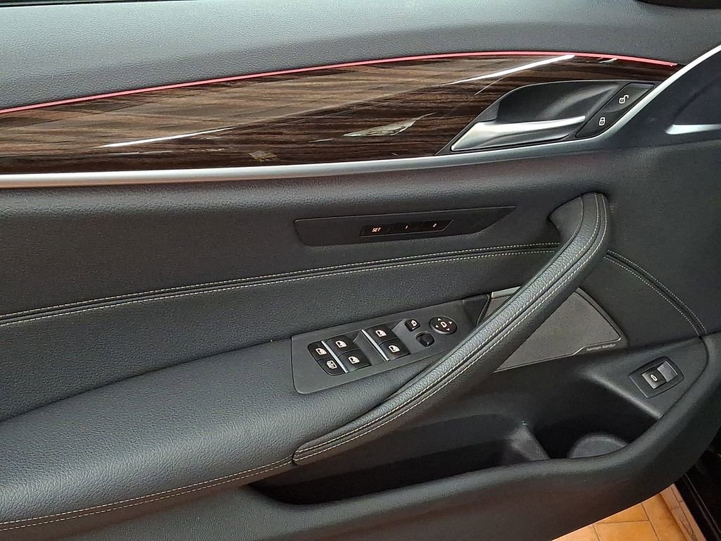 Certified 2023 BMW 540i xDrive 540i xDrive w/ Executive Package image 8