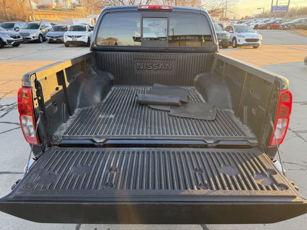 Used 2019 Nissan Frontier SV image 8
