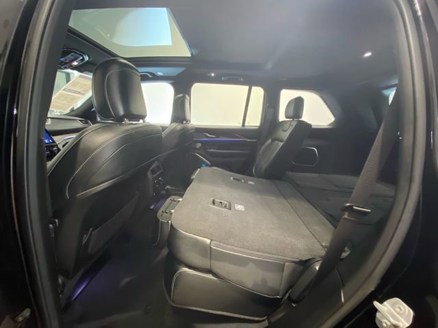 Used 2022 Jeep Grand Cherokee Overland image 16