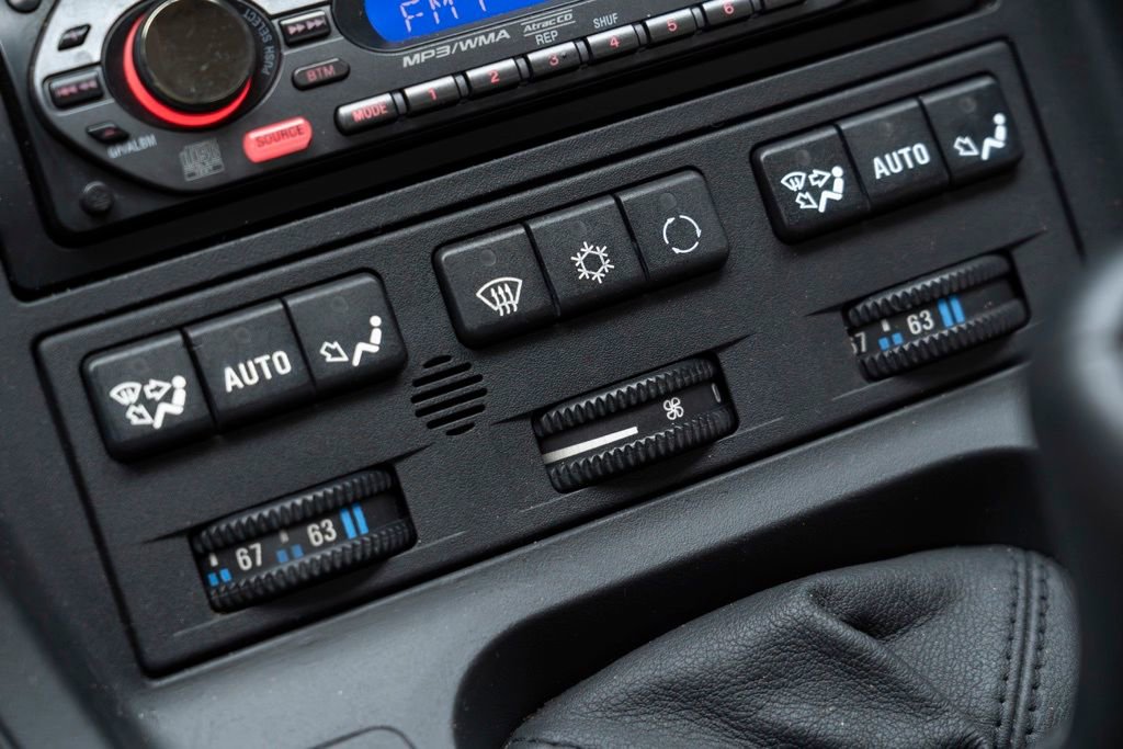 Used 1992 BMW 850i RWD image 29
