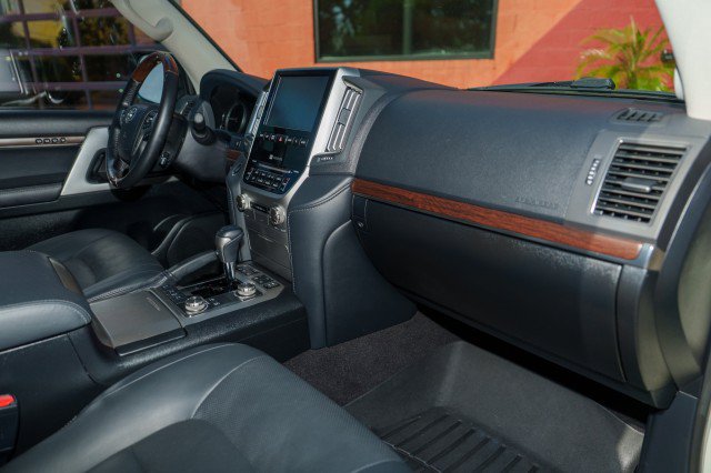 Used 2020 Toyota Land Cruiser AWD/4WD image 24
