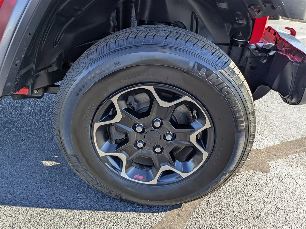 Used 2018 Jeep Wrangler Unlimited Rubicon w/ LED Lighting Group image 12