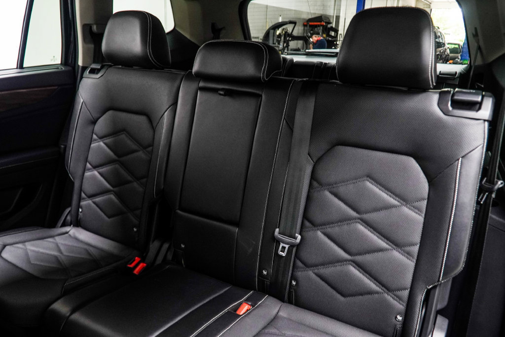 Used 2024 Volkswagen Atlas SE AWD/4WD image 39