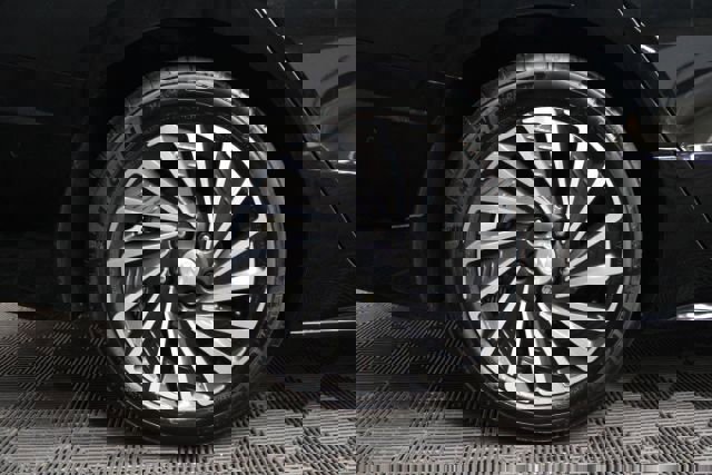 Used 2023 Hyundai Sonata Limited w/ Cargo Package image 6