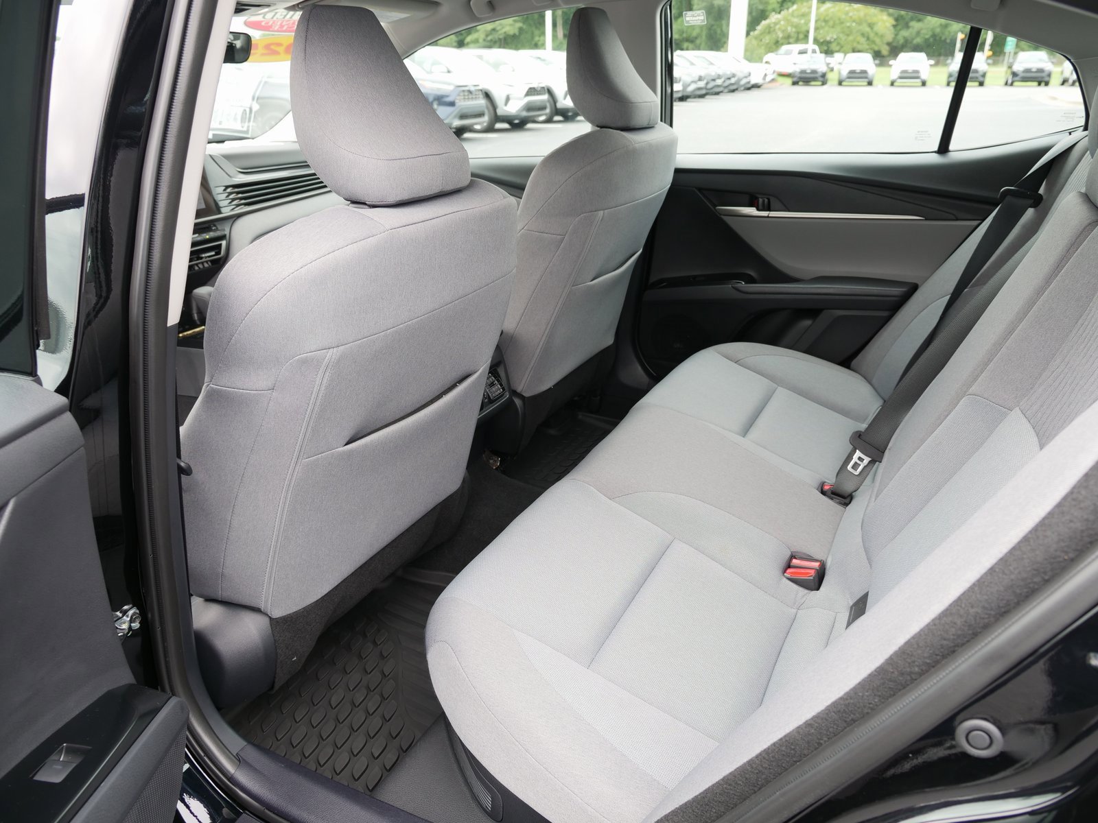 Used 2025 Toyota Camry LE image 14