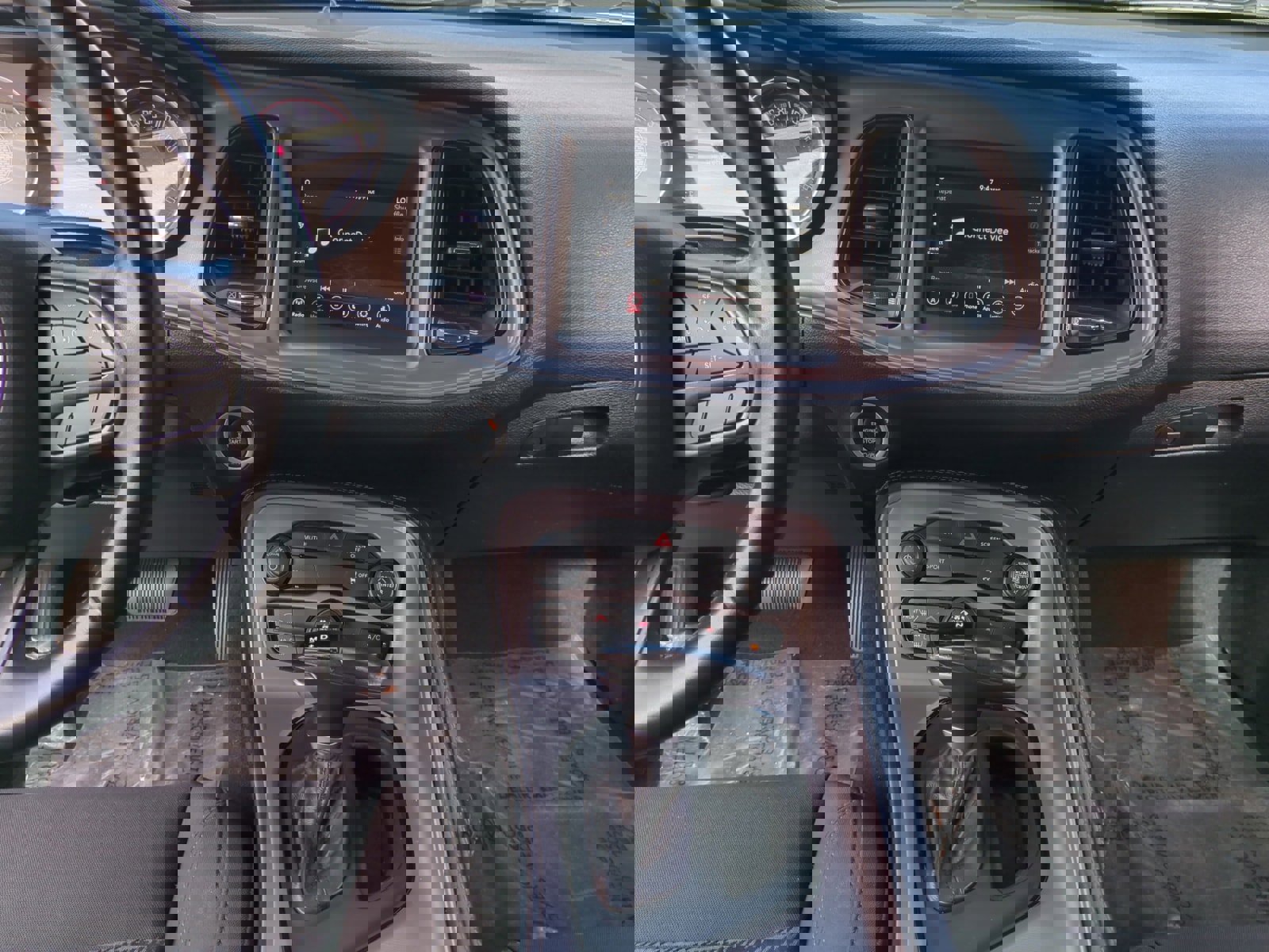 Used 2023 Dodge Challenger SXT image 21