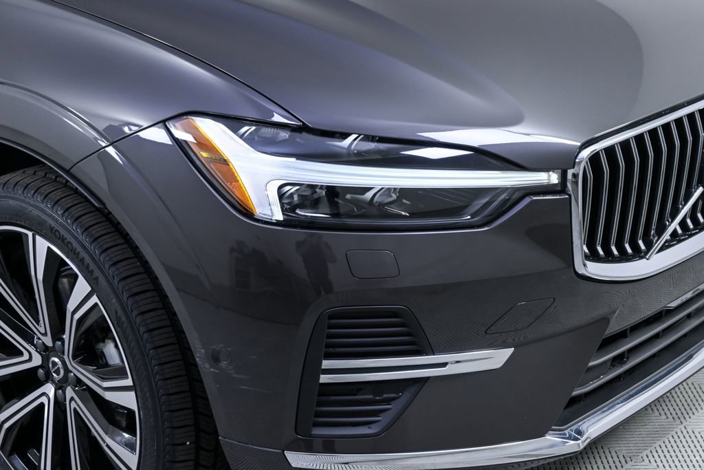 Certified 2023 Volvo XC60 B5 Ultimate w/ Protection Package Premier FWD image 40