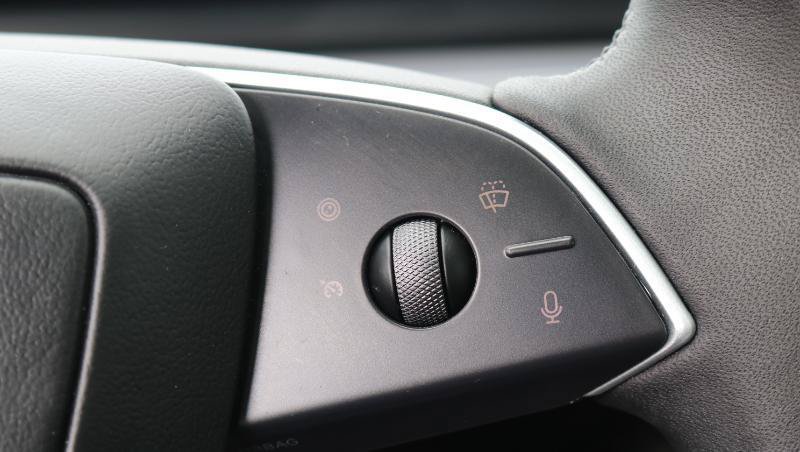 Used 2025 Tesla Model 3 Long Range RWD image 10