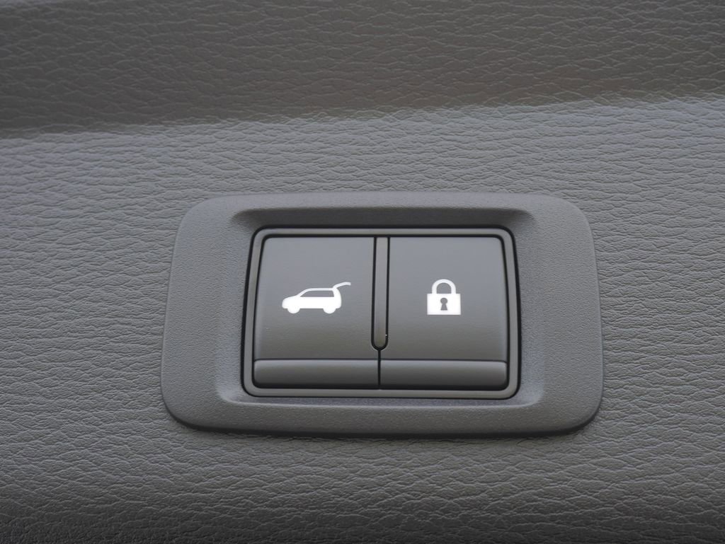 Used 2024 Mitsubishi Outlander SE Black Edition AWD/4WD image 17