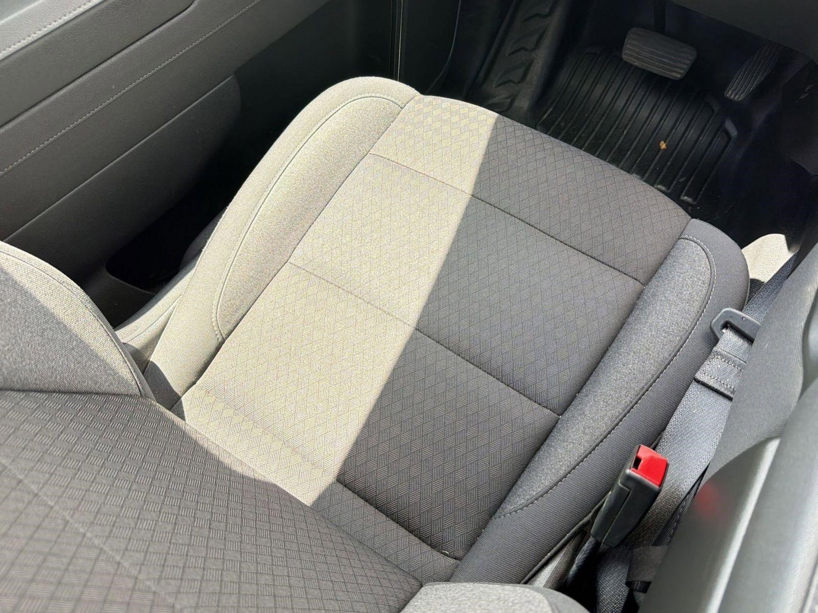 Used 2025 Chevrolet Silverado 1500 LT w/ Safety Package AWD/4WD image 29