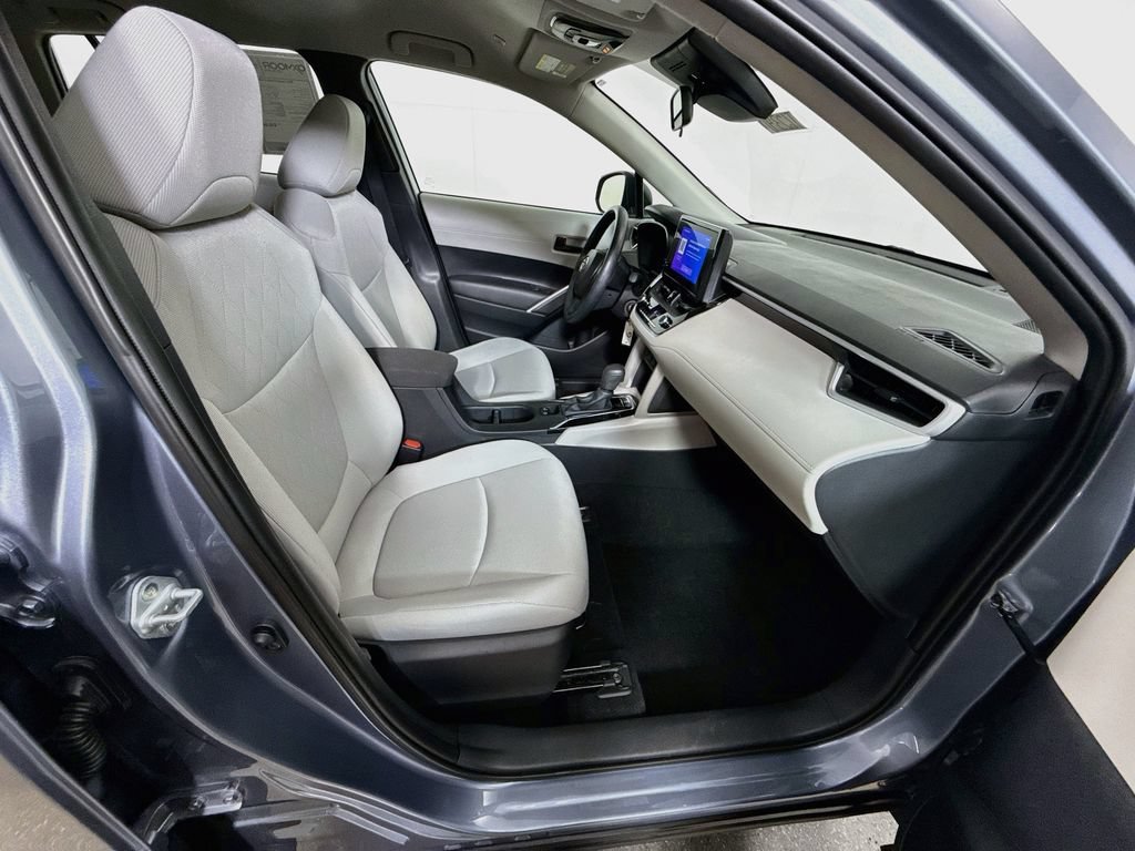 Certified 2024 Toyota Corolla Cross L AWD/4WD image 25