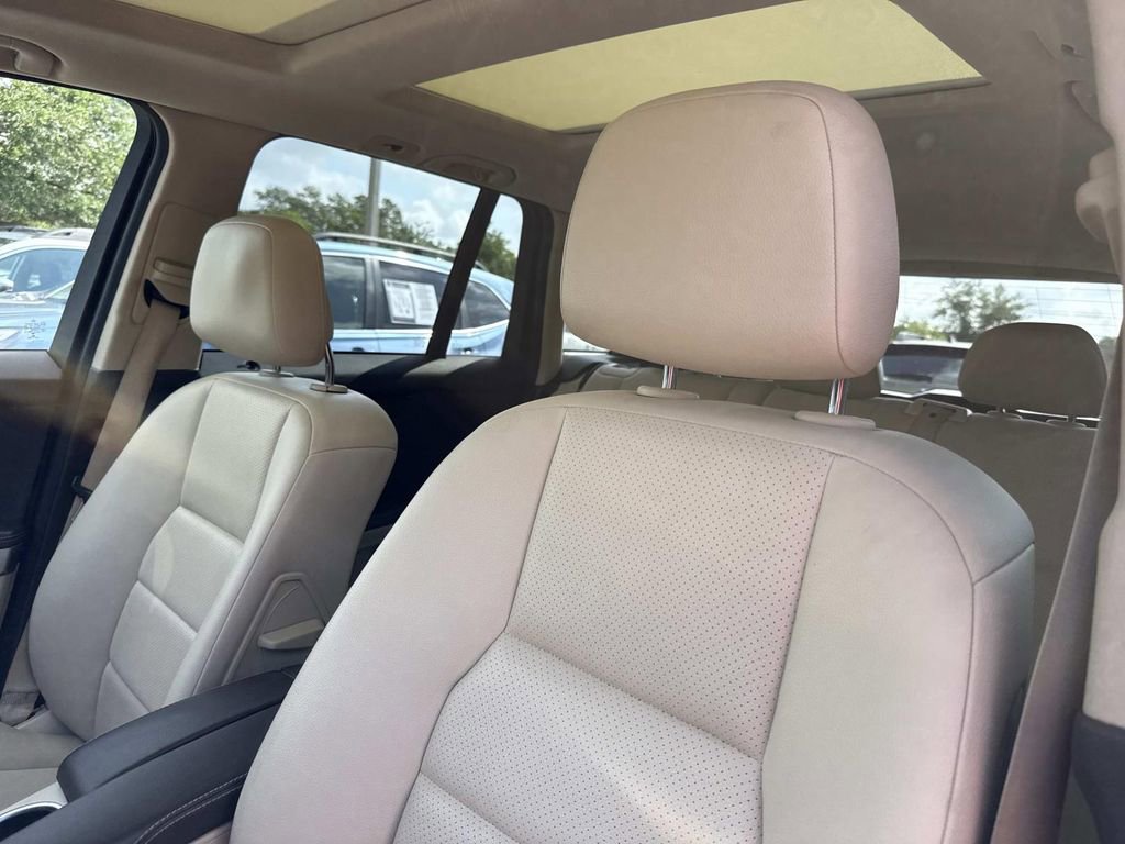 Used 2015 Mercedes-Benz GLK 350 2WD image 25