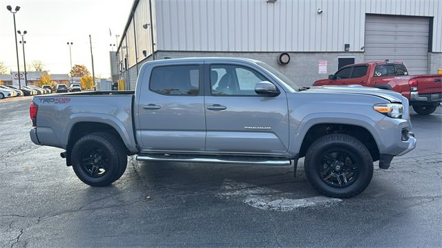 Used 2018 Toyota Tacoma TRD Sport image 28