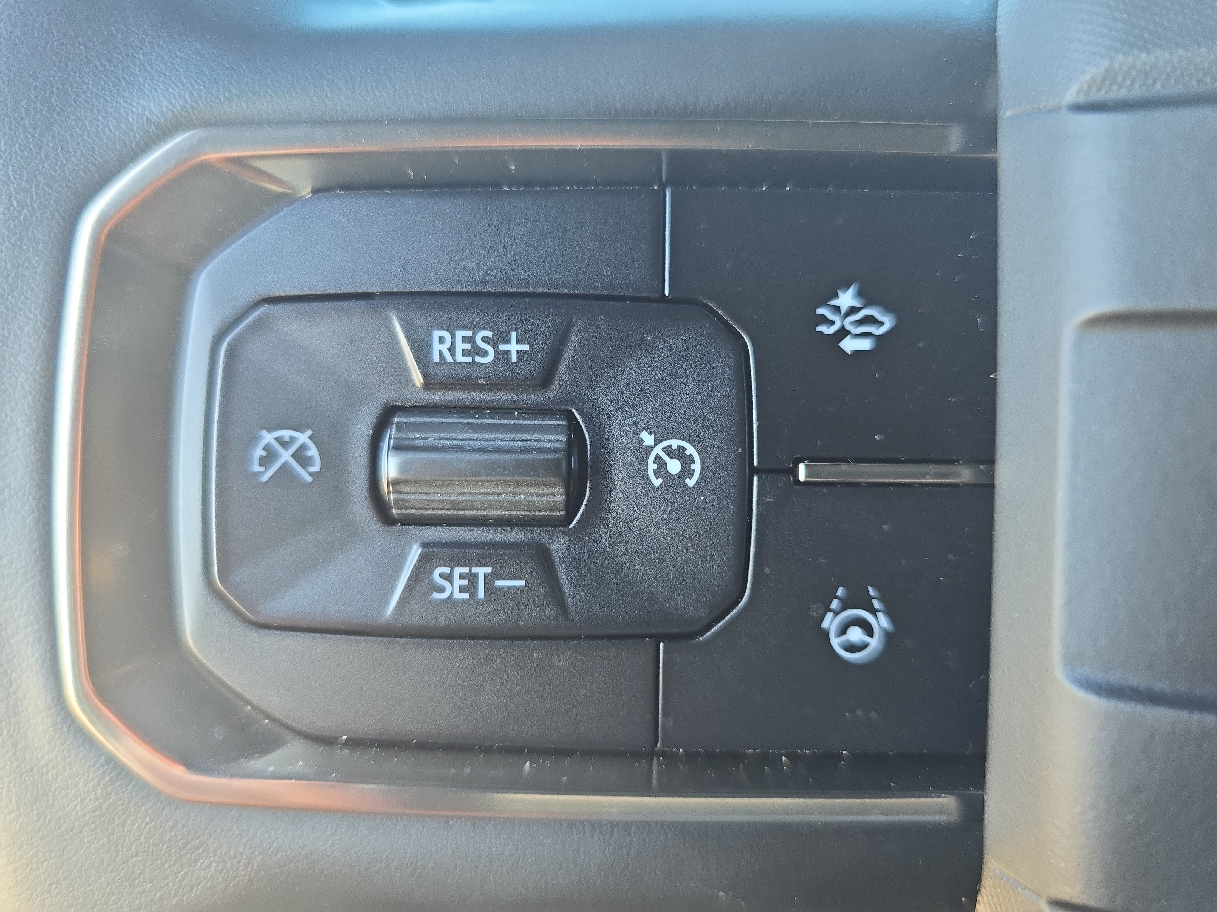 Used 2024 GMC Hummer EV 3X w/ Extreme Off-Road Package AWD/4WD image 17