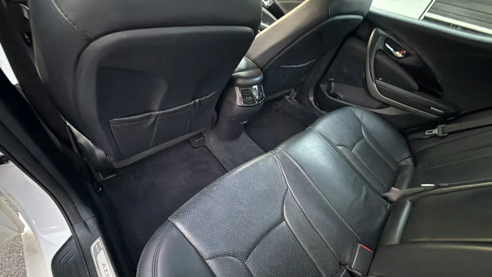 Used 2017 Hyundai Azera FWD image 50