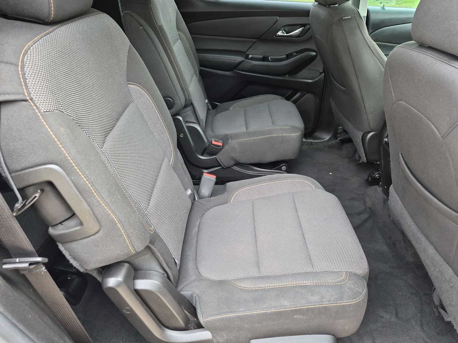 Used 2019 Chevrolet Traverse LT FWD image 28
