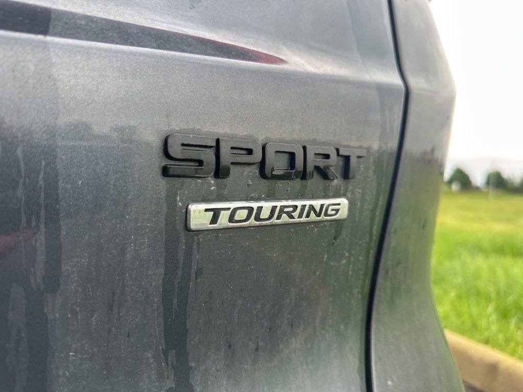 Used 2025 Honda CR-V Sport Touring image 4
