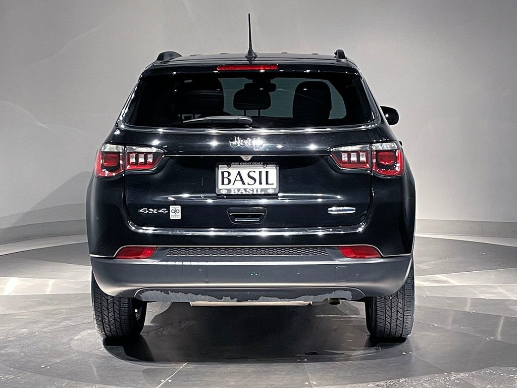 Used 2020 Jeep Compass Latitude w/ Cold Weather Group image 12