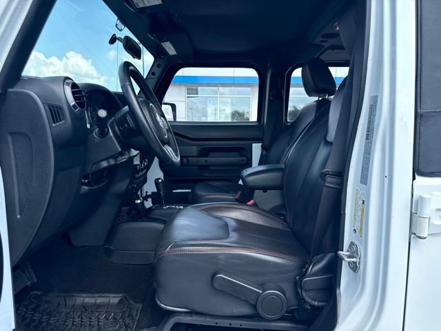 Used 2017 Jeep Wrangler Unlimited Sport w/ Connectivity Group AWD/4WD image 13