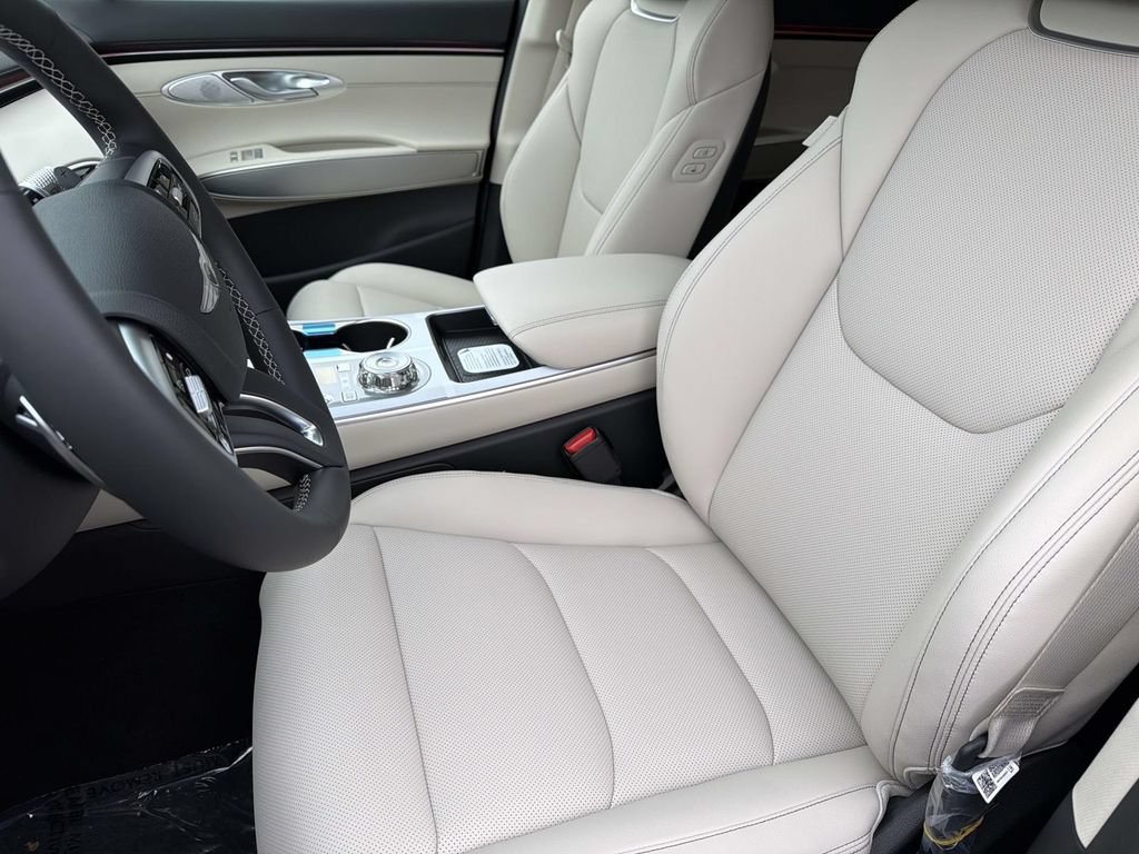 New 2026 Genesis GV70 2.5T Advanced AWD/4WD image 17