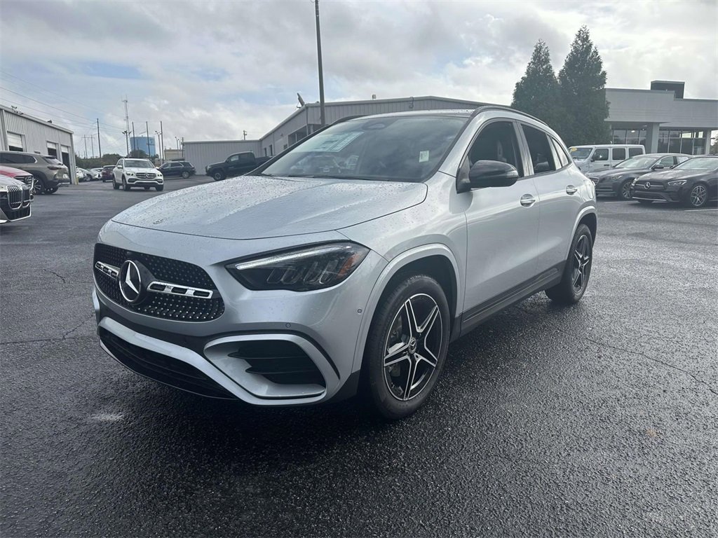 New 2025 Mercedes-Benz GLA 250 image 3