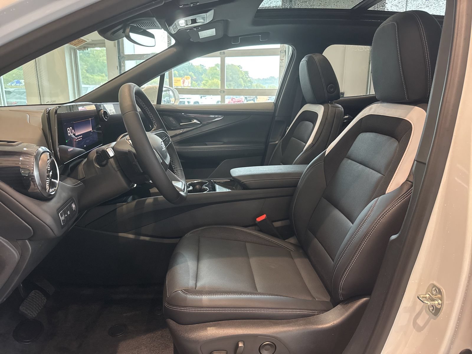 New 2026 Chevrolet Blazer EV LT AWD/4WD image 18