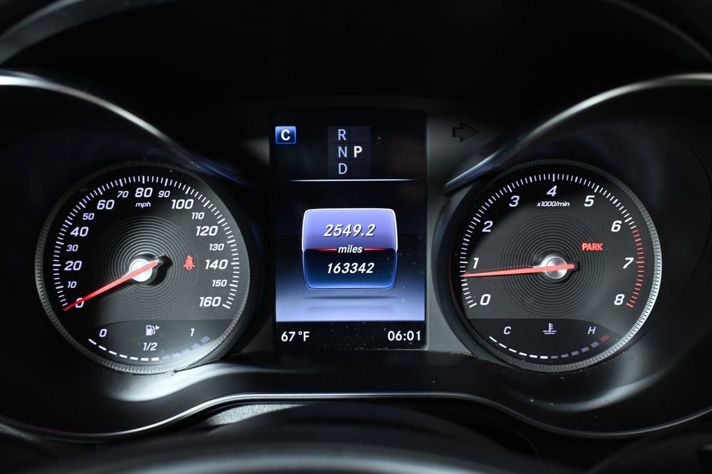 Used 2019 Mercedes-Benz GLC 300 4MATIC image 10