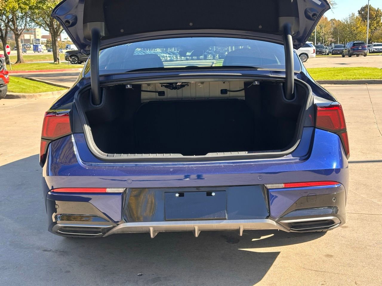 Used 2025 Kia K5 GT-Line w/ GT-Line Premium Package image 16