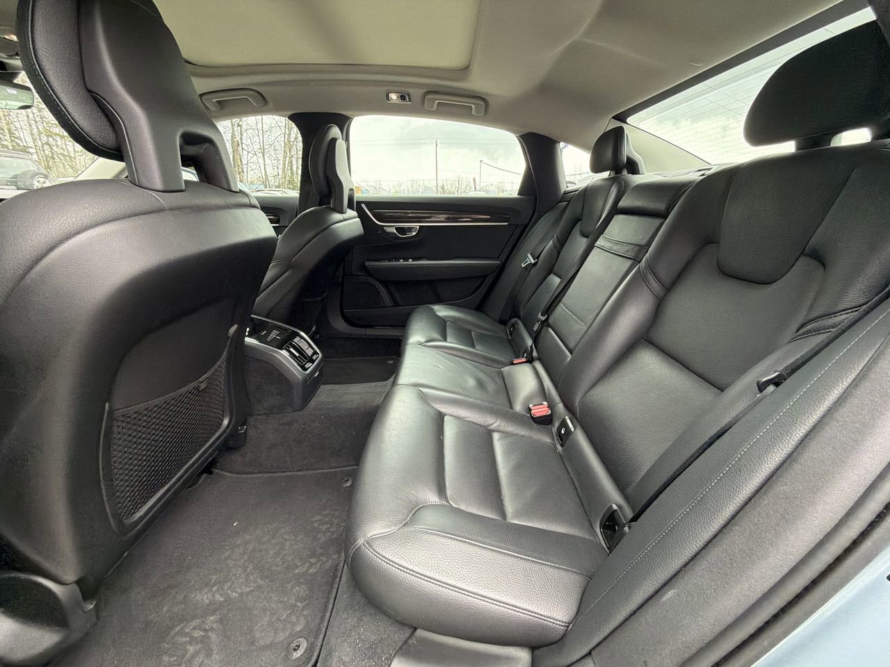 Used 2018 Volvo S90 T5 Momentum AWD/4WD image 21