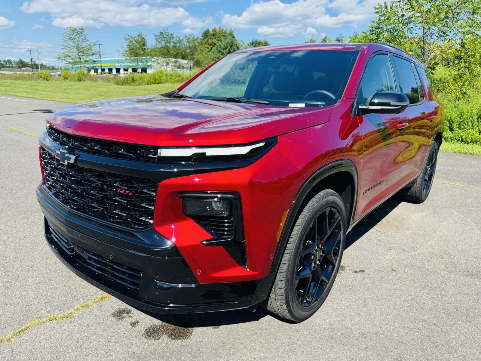 Used 2024 Chevrolet Traverse RS w/ LPO, Floor Liner Package image 2