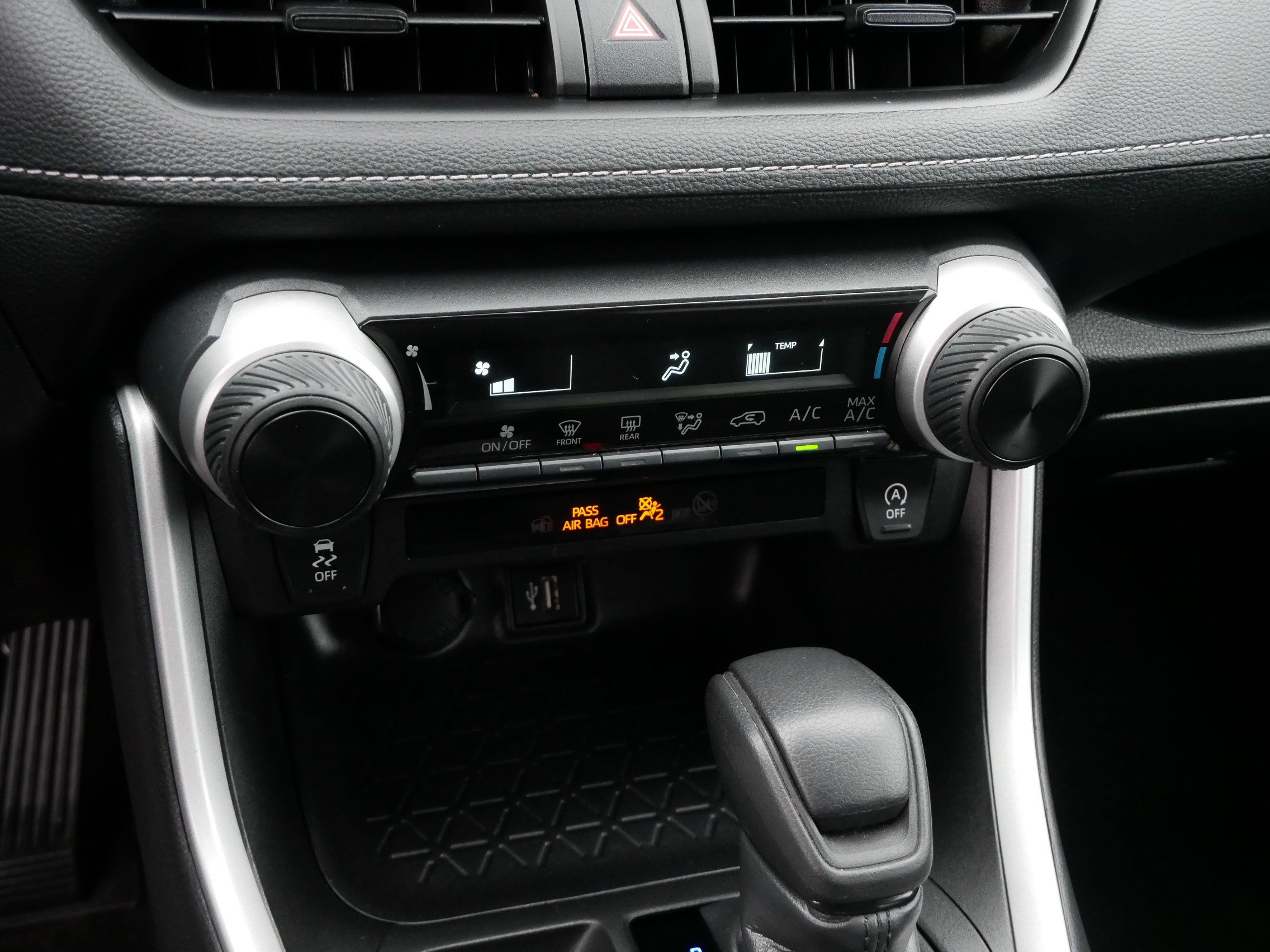 Certified 2025 Toyota RAV4 LE AWD/4WD image 22