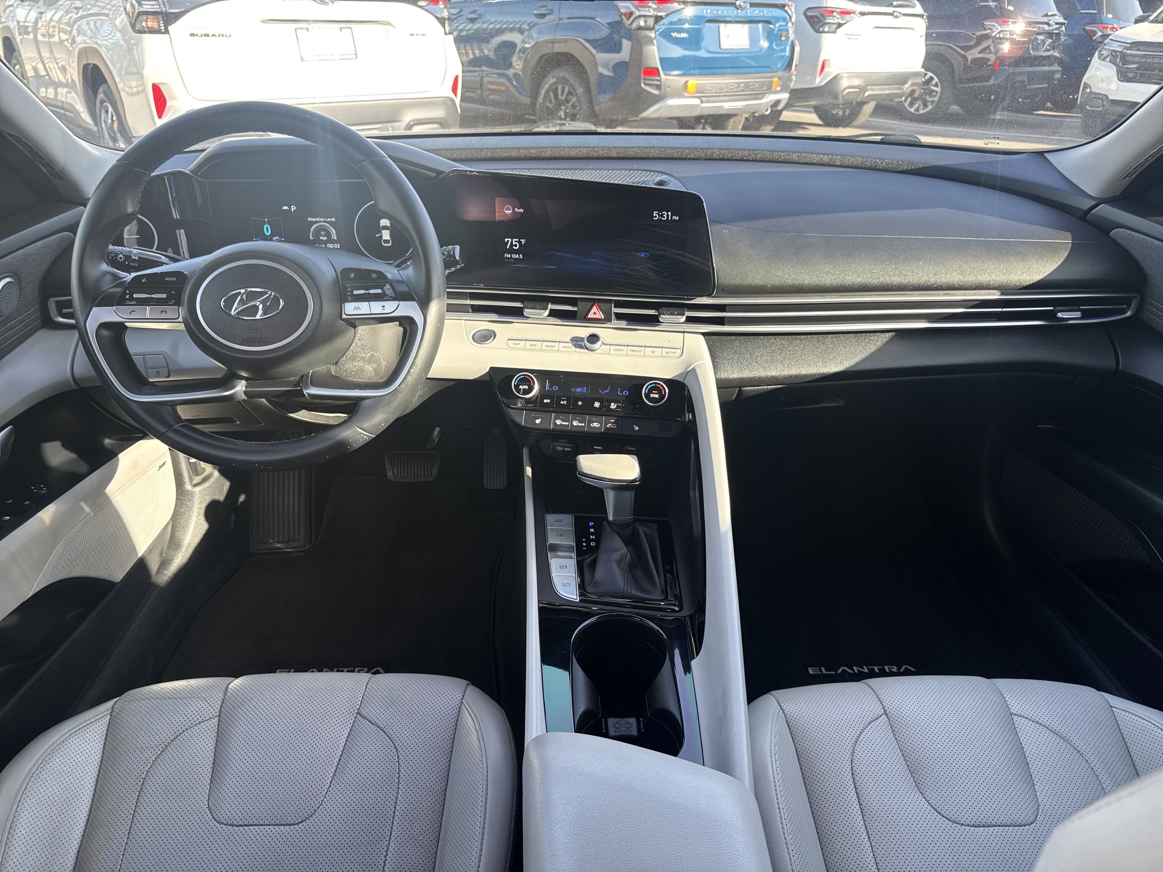 Used 2021 Hyundai Elantra Limited image 10