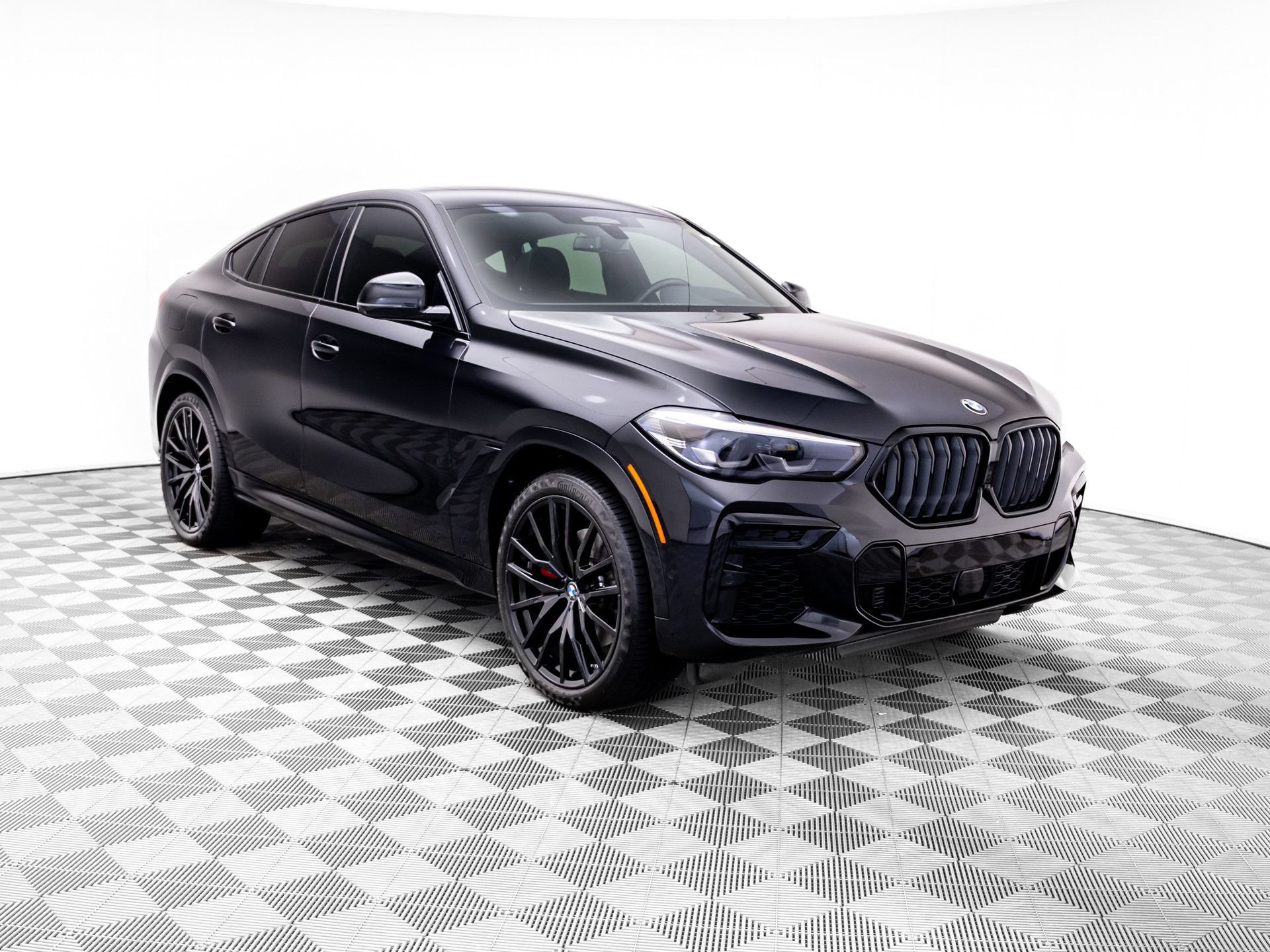 Certified 2023 BMW X6 xDrive40i w/ M Sport Package AWD/4WD image 8