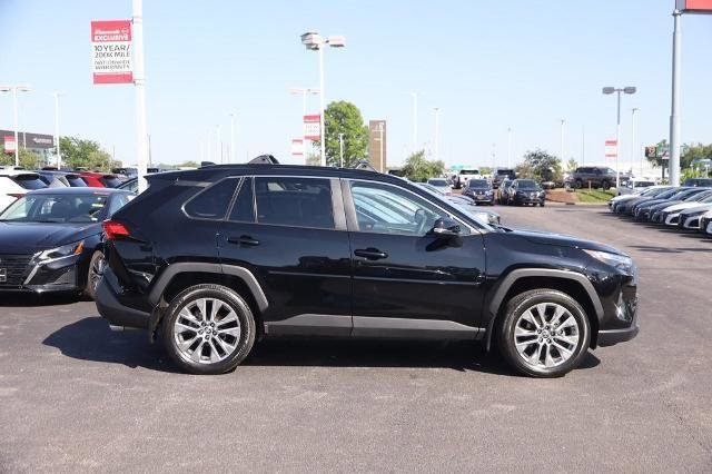 Used 2023 Toyota RAV4 XLE Premium AWD/4WD image 5