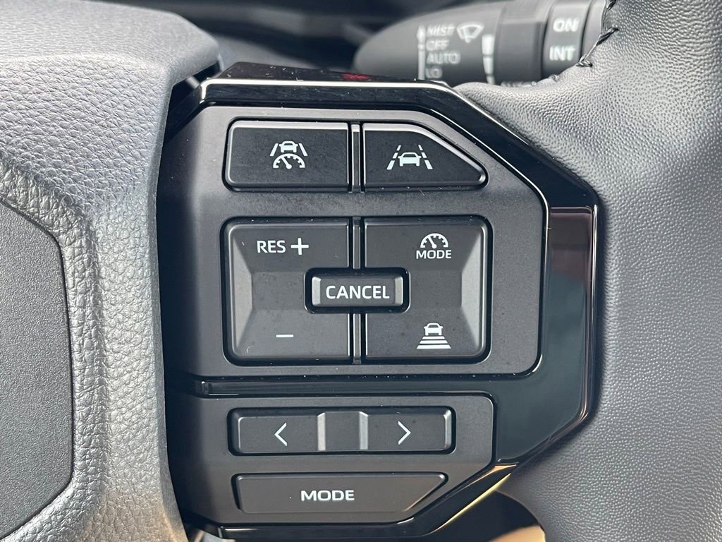 Used 2025 Toyota Land Cruiser image 7