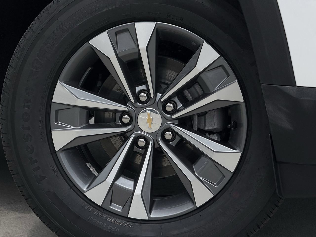 New 2026 Chevrolet Equinox LT w/ Safety and Technology Package image 9