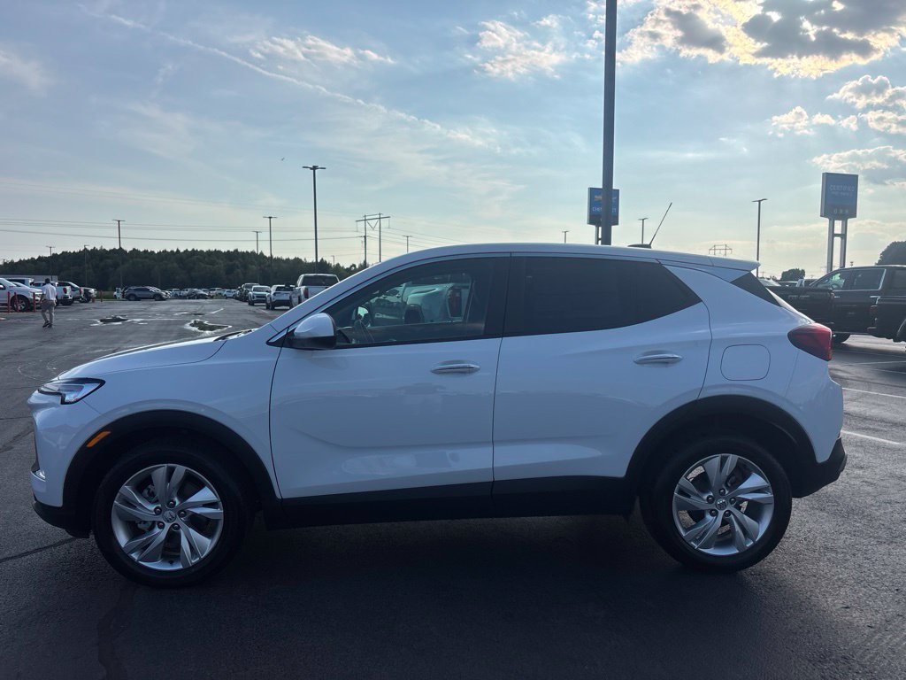 New 2026 Buick Encore GX Preferred w/ Comfort Package FWD image 2