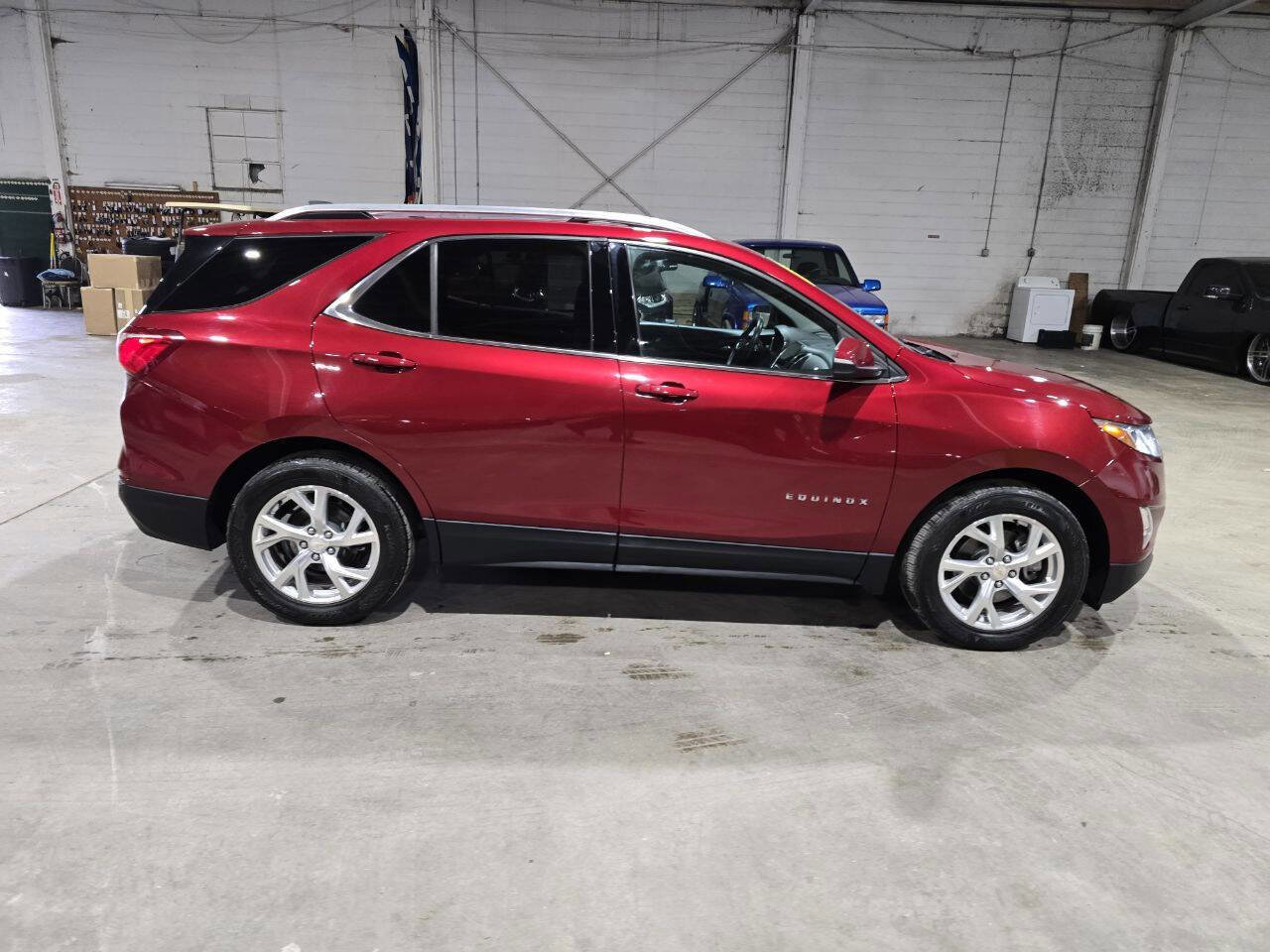 Used 2018 Chevrolet Equinox LT w/ Sun & Infotainment Package AWD/4WD image 15