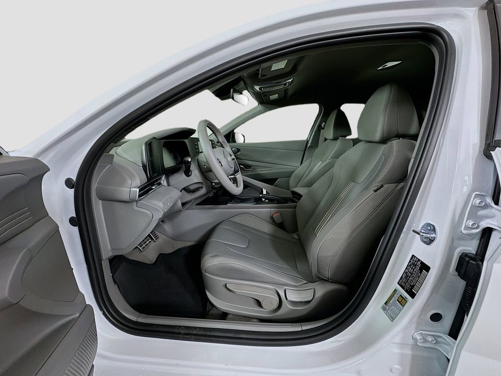 New 2026 Hyundai Elantra Sport image 15