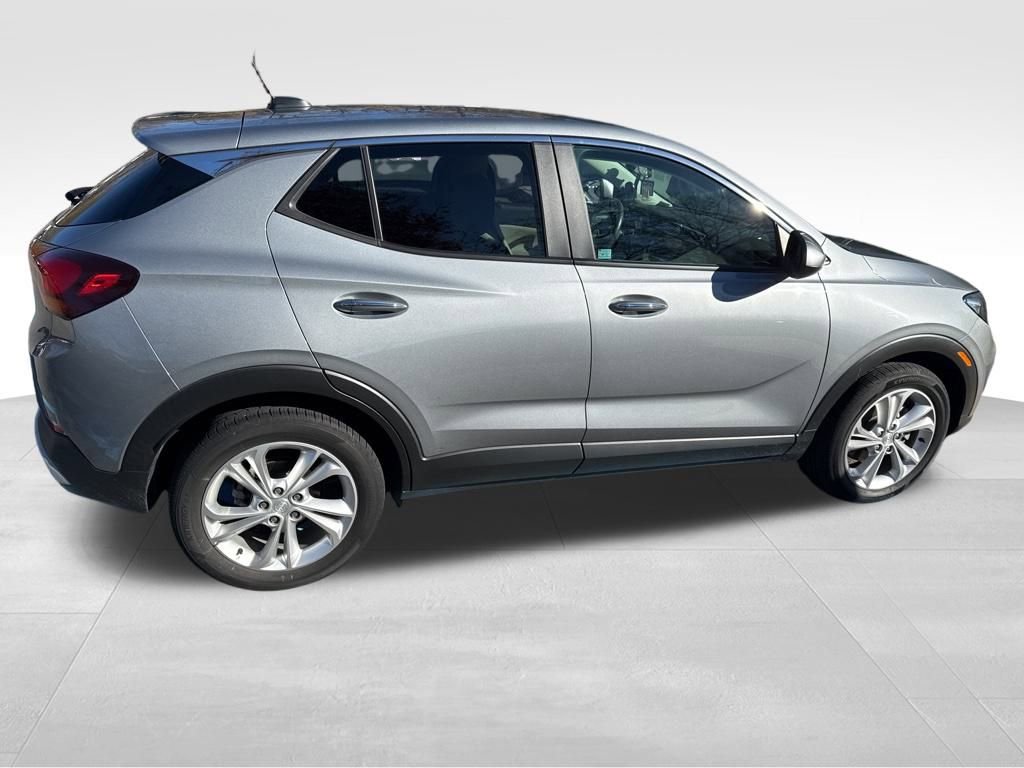 Used 2023 Buick Encore GX Preferred w/ Cold Weather Comfort Package image 17