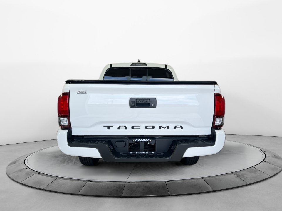 Used 2021 Toyota Tacoma SR w/ SR Convenience Package RWD image 15
