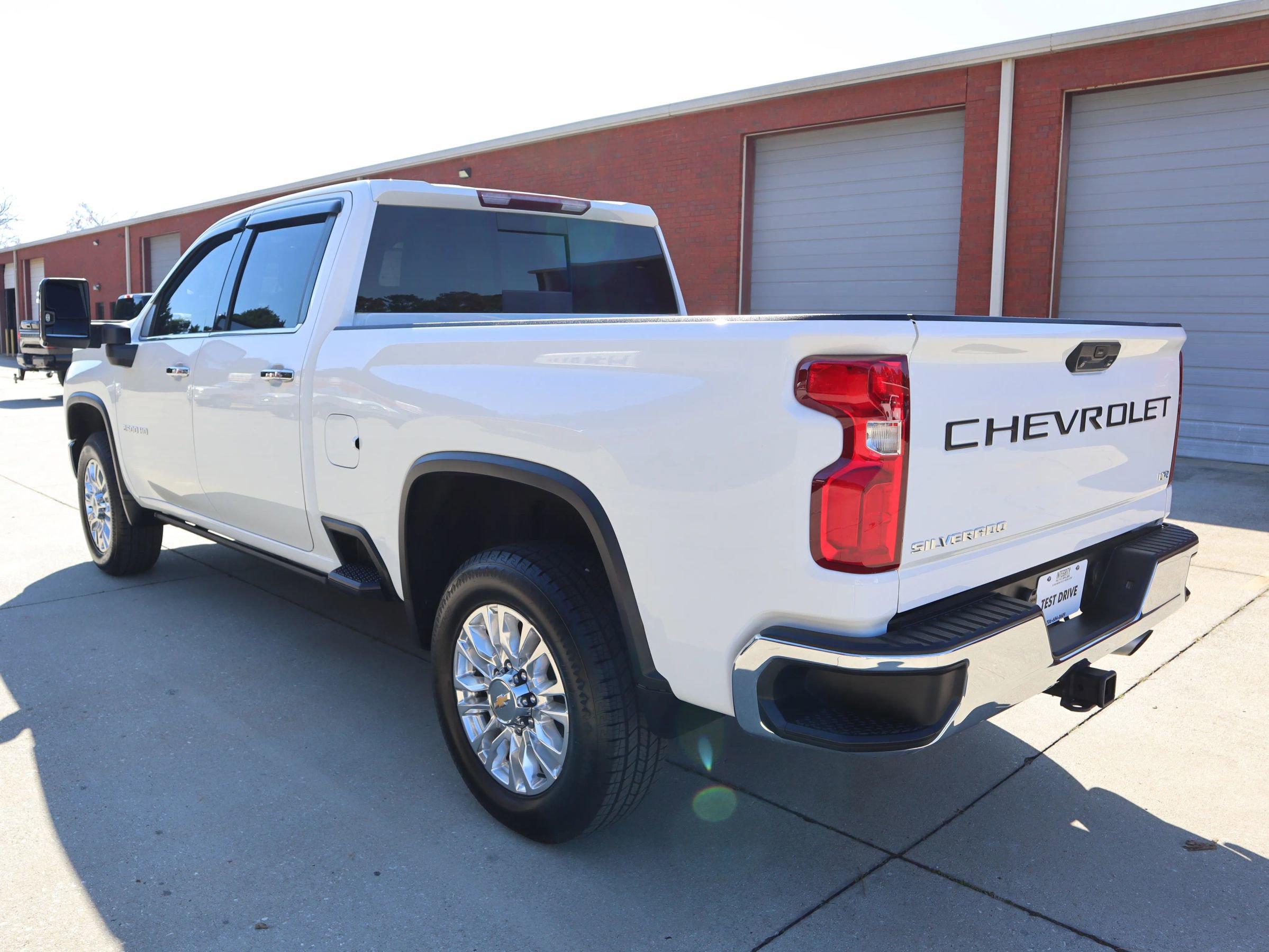 Used 2021 Chevrolet Silverado 2500 LTZ w/ LTZ Convenience Package image 3
