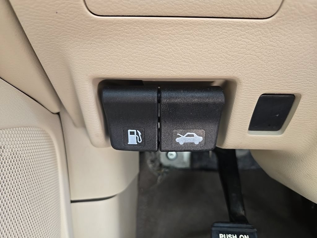 Used 2018 Nissan Murano SL w/ Moonroof Package AWD/4WD image 24