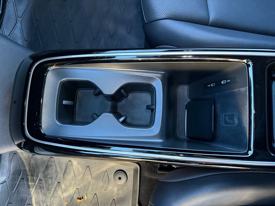 Used 2023 Volkswagen ID.4 Pro S image 33