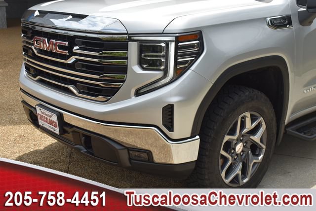 Used 2022 GMC Sierra 1500 SLT w/ X31 Off-Road Package AWD/4WD image 41