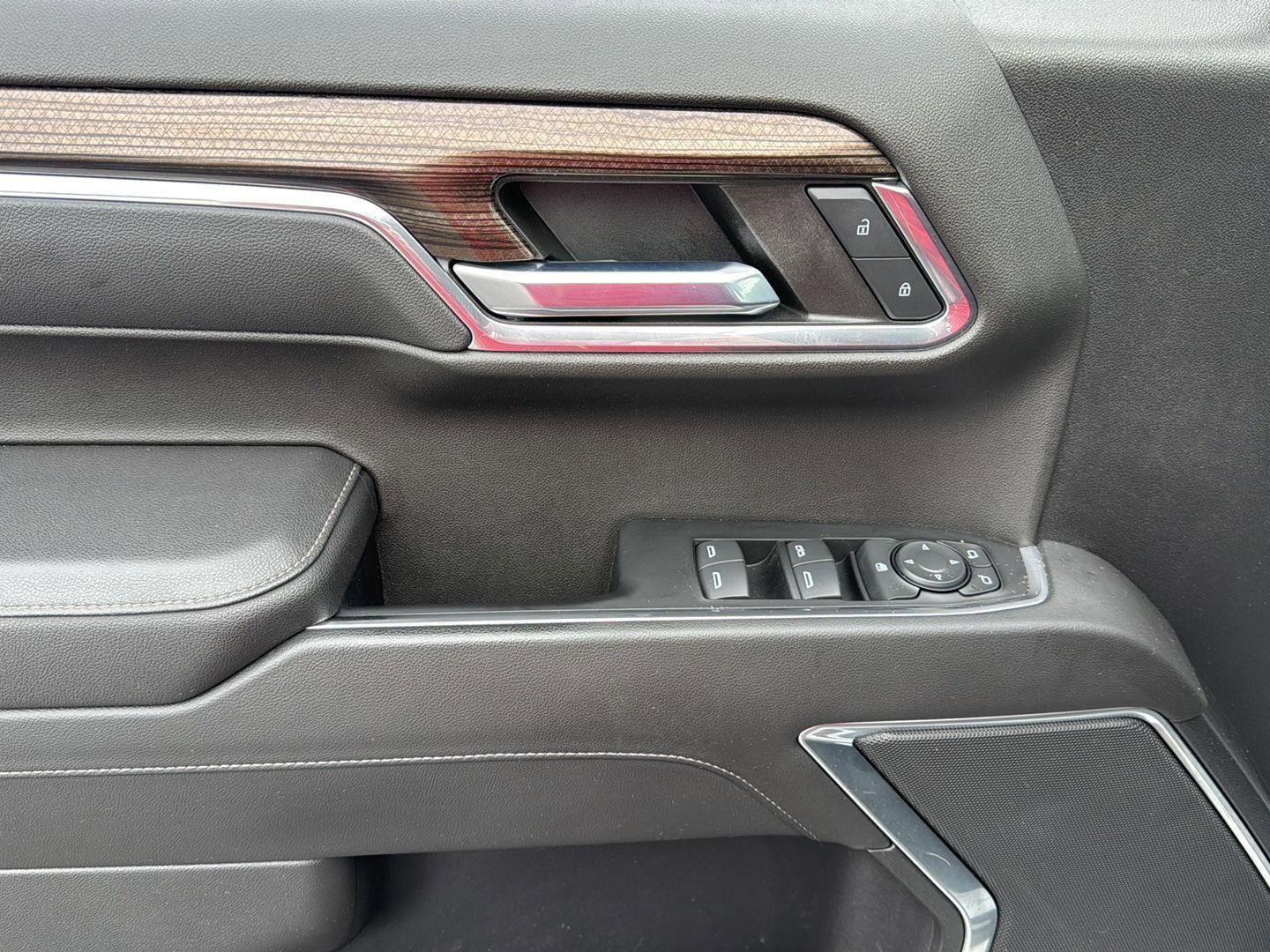 Used 2022 Chevrolet Silverado 1500 LT image 14