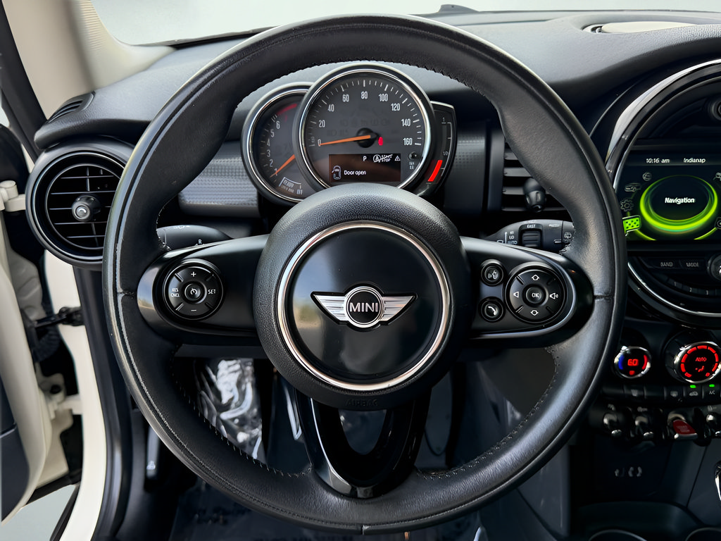 Used 2018 MINI Cooper 2-Door Hardtop FWD image 27
