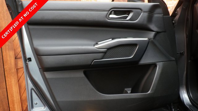 Used 2022 Nissan Pathfinder SL image 30