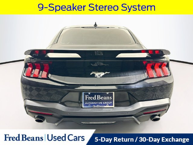 Used 2025 Ford Mustang Coupe RWD image 8