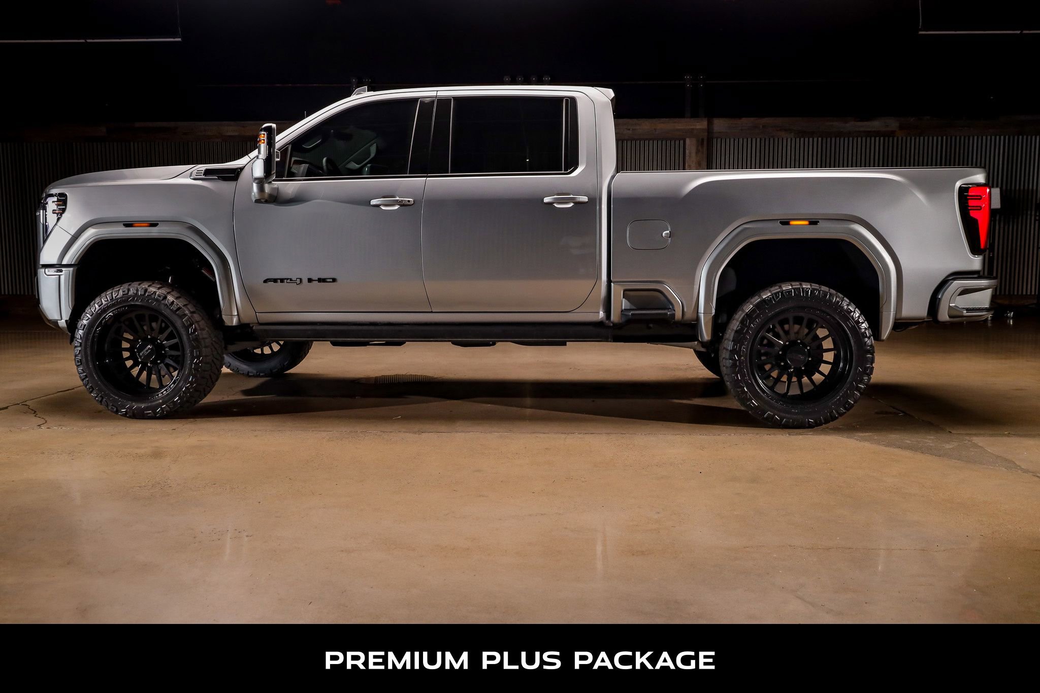 Used 2025 GMC Sierra 3500 AT4 w/ AT4 Premium Plus Package image 6